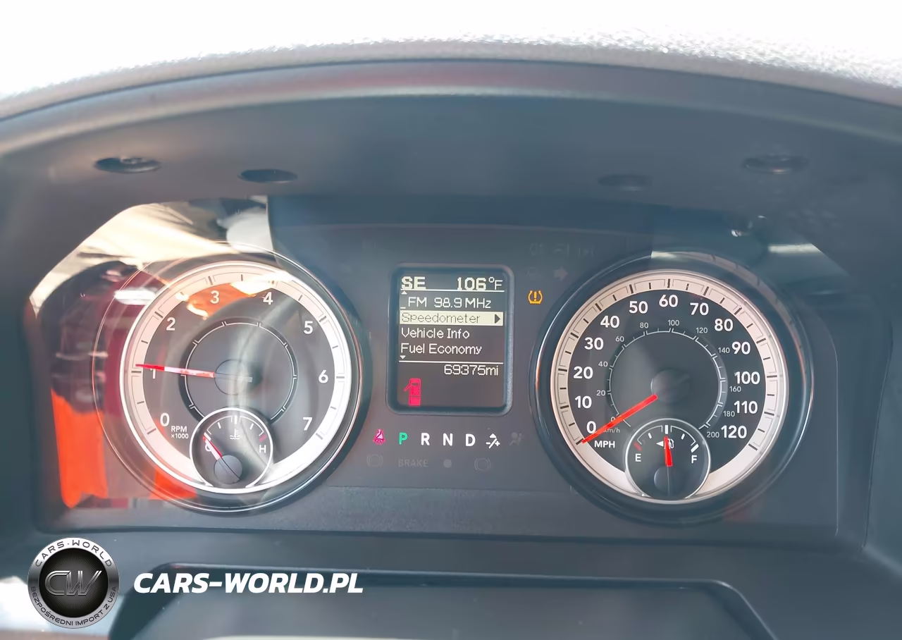 2019 Ram 1500 Classic Express 4X4 5'7 Box VIN:1C6RR7KT4KS523761 - 7