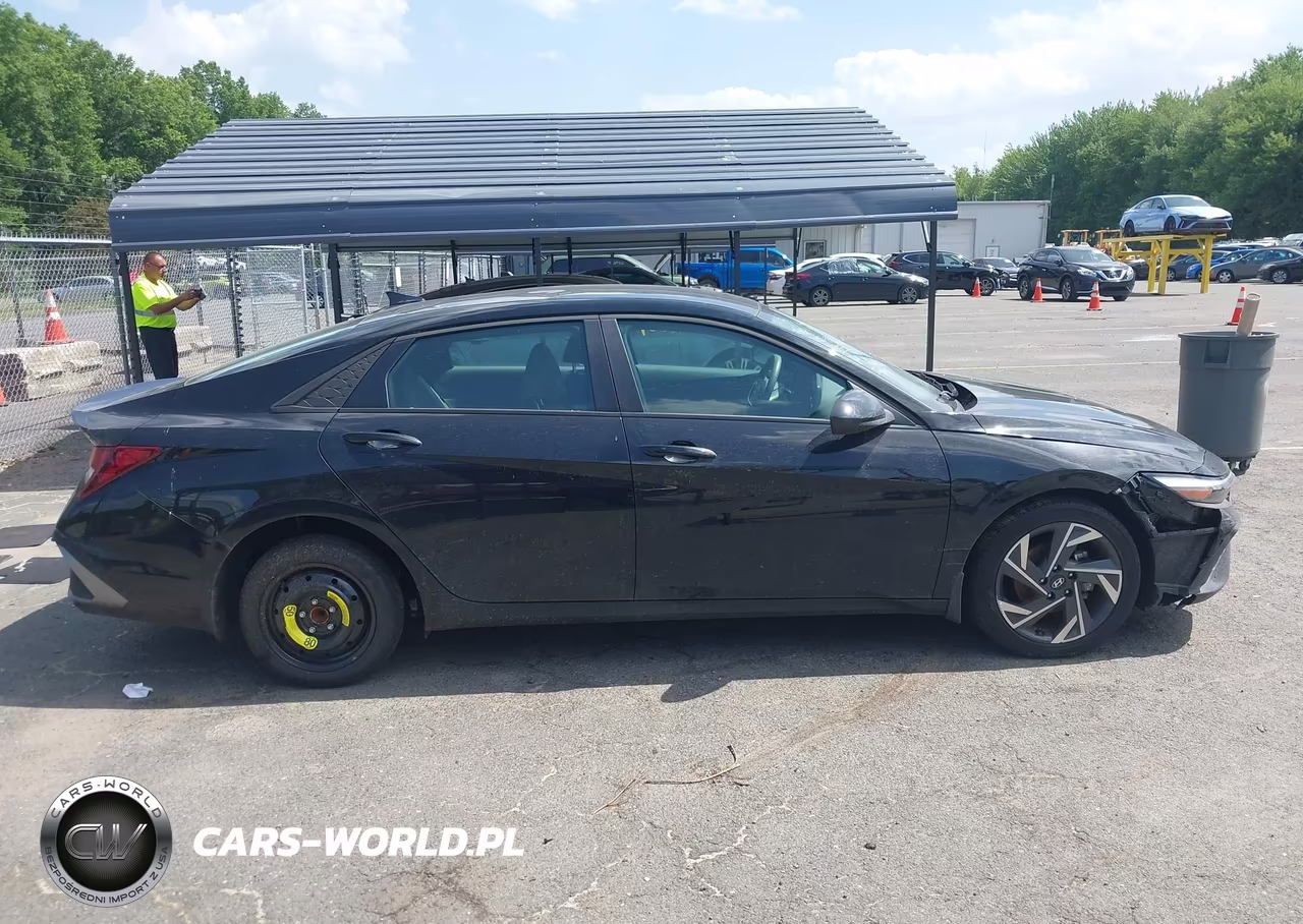 2025 Hyundai Elantra Sel Sport VIN:KMHLM4DG0SU011507 - 13