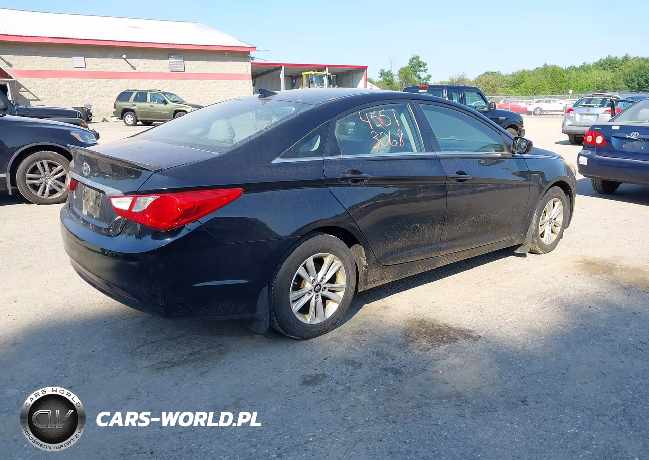 2013 Hyundai Sonata Gls VIN:5NPEB4AC3DH753112 - 4