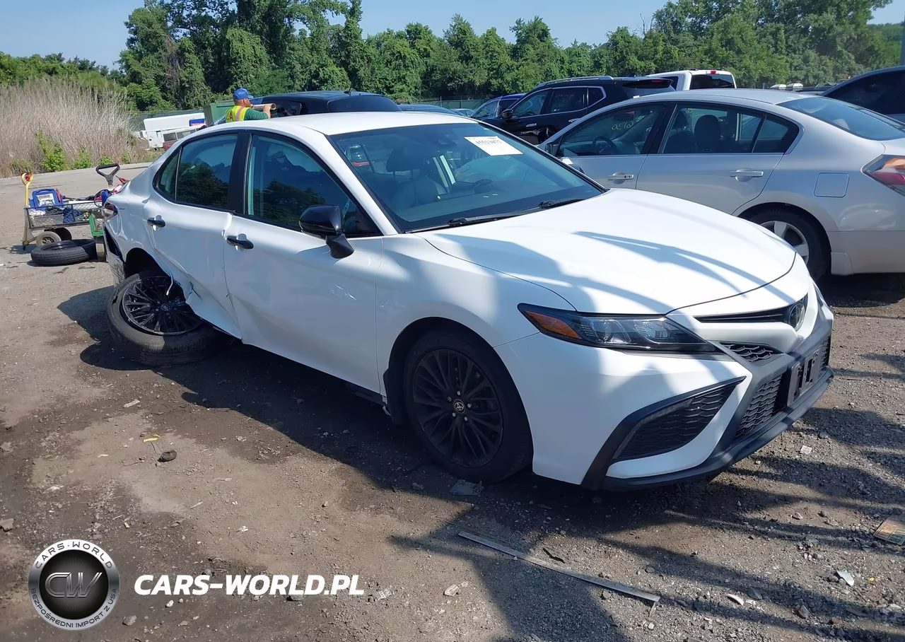 2022 Toyota Camry Se Nightshade Edition – zdjęcie 1 z 21