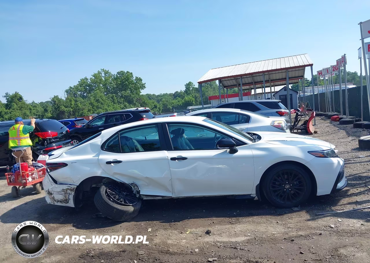 2022 Toyota Camry Se Nightshade Edition VIN:4T1T11AK4NU049892 - 14