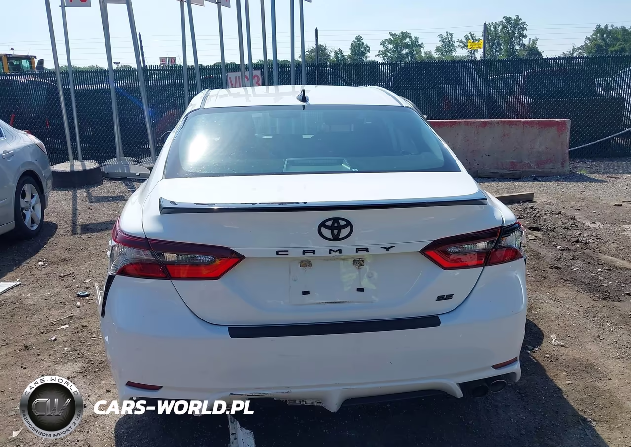 2022 Toyota Camry Se Nightshade Edition VIN:4T1T11AK4NU049892 - 17