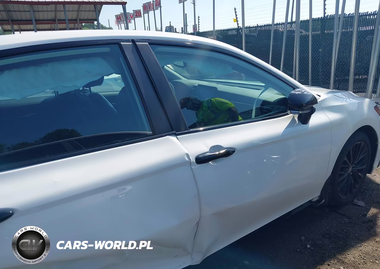 2022 Toyota Camry Se Nightshade Edition VIN:4T1T11AK4NU049892 - 18