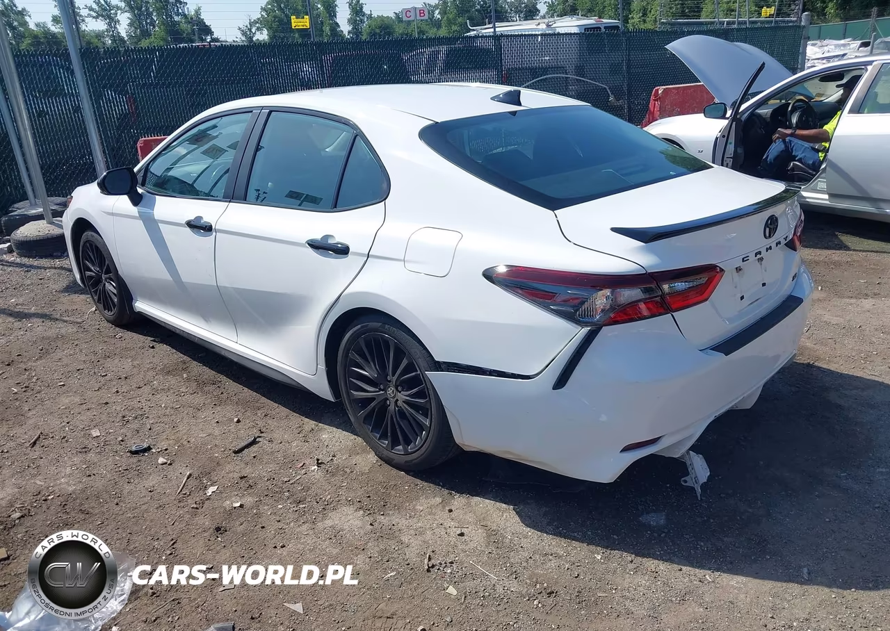 2022 Toyota Camry Se Nightshade Edition VIN:4T1T11AK4NU049892 - 3