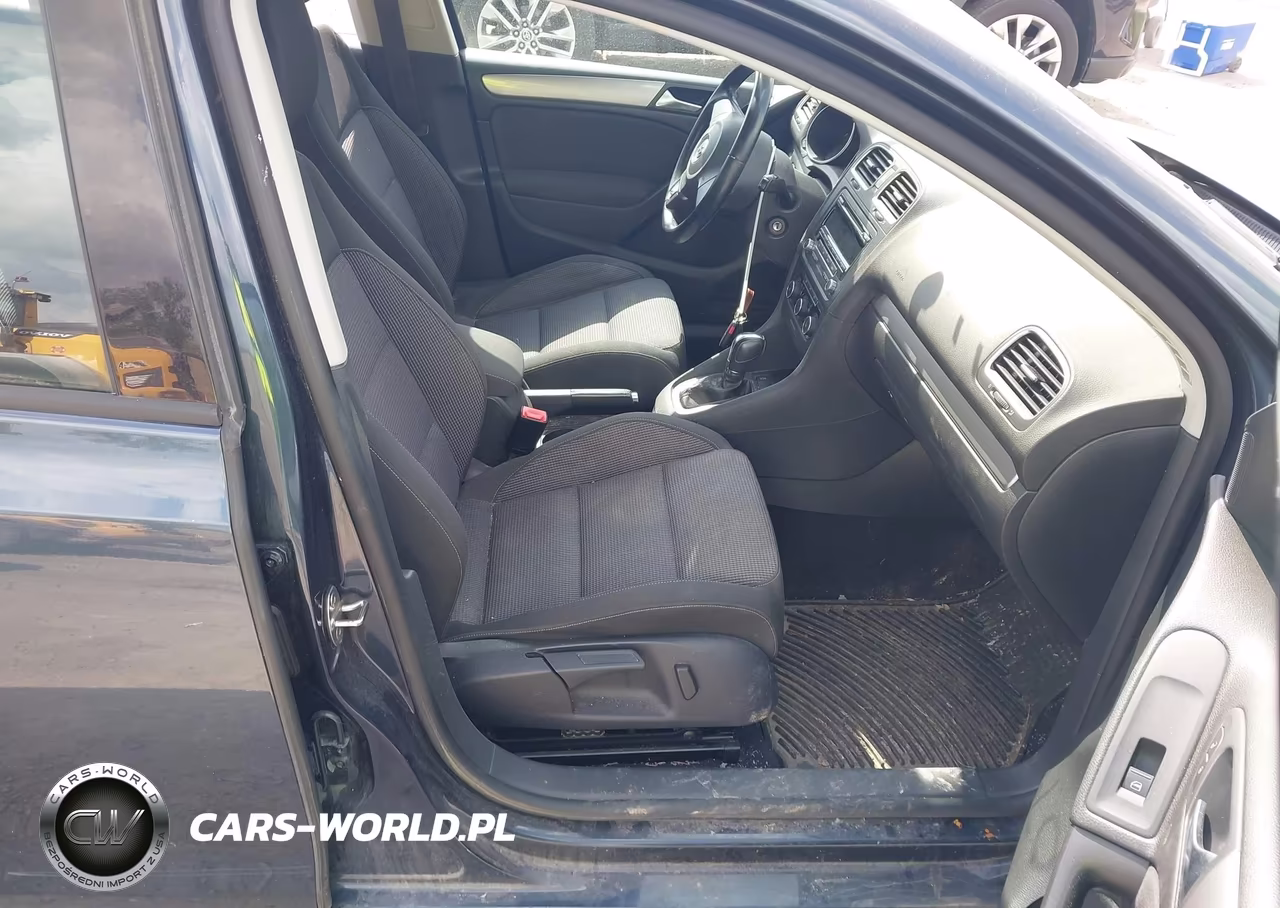 2013 Volkswagen Golf 2.5L 4-Door VIN:WVWDB7AJ3DW140591 - 5