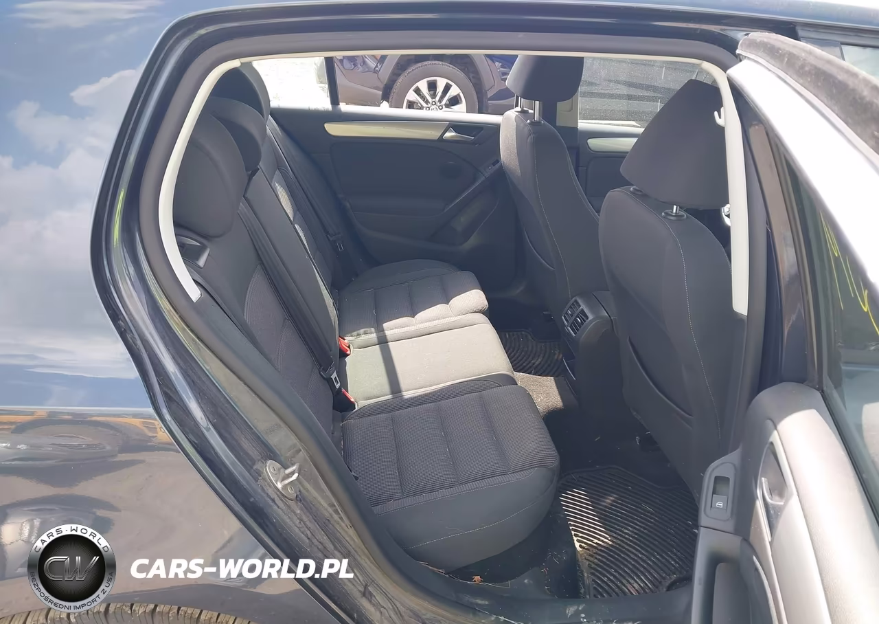 2013 Volkswagen Golf 2.5L 4-Door VIN:WVWDB7AJ3DW140591 - 8