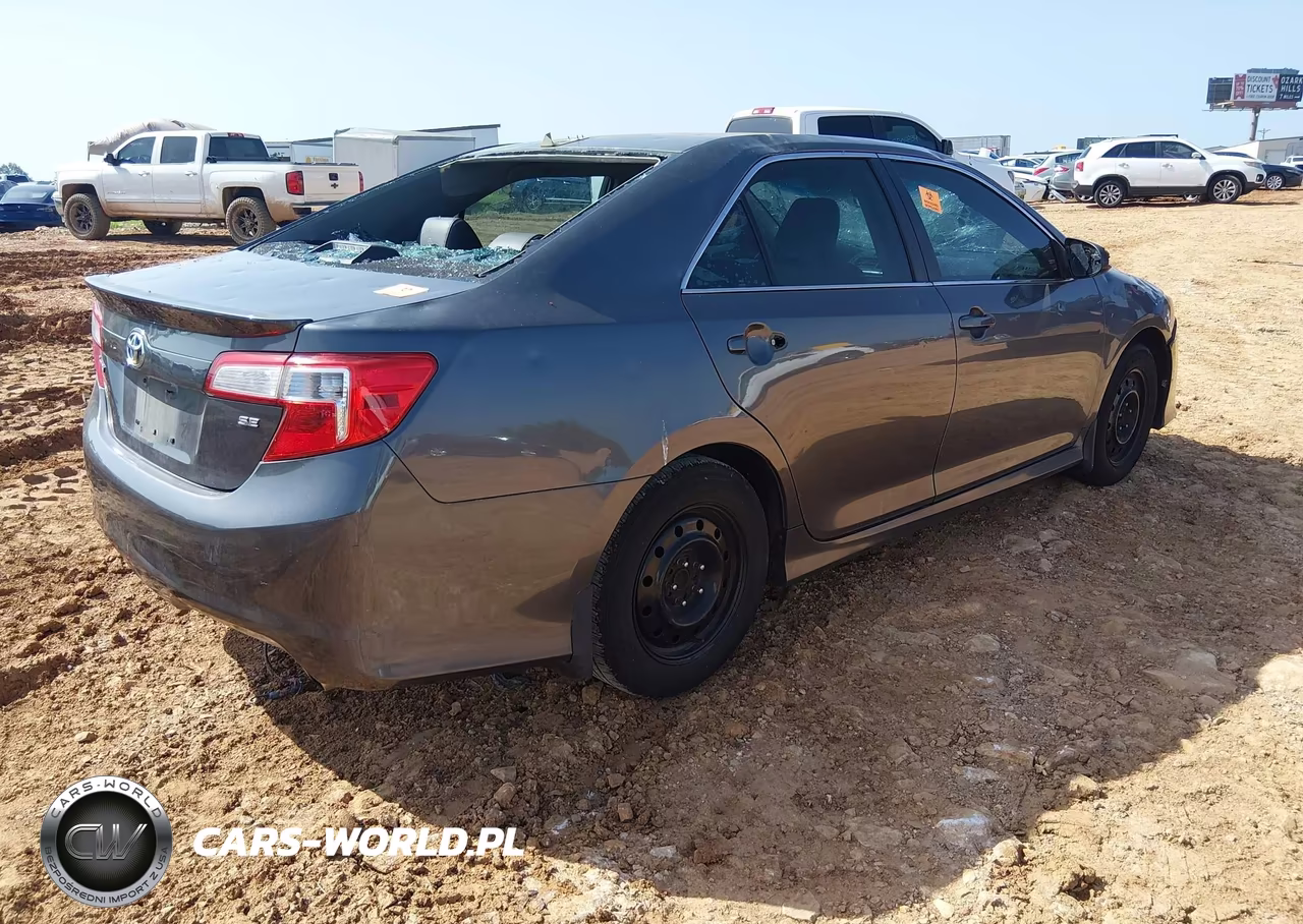 2014 Toyota Camry Se VIN:4T1BF1FK4EU315465 - 4
