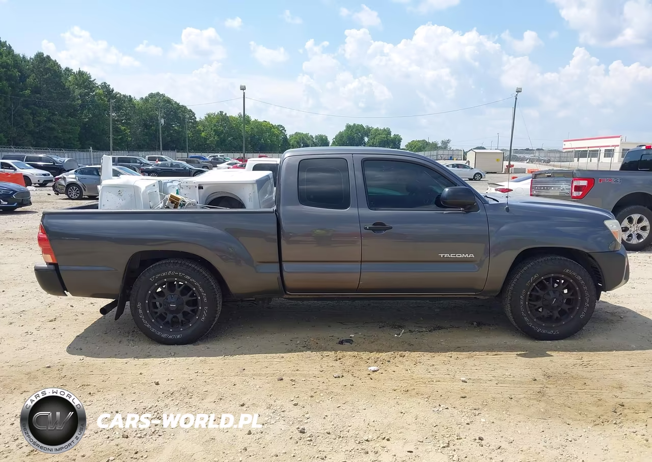 2015 Toyota Tacoma VIN:5TFTX4CN1FX055628 - 13
