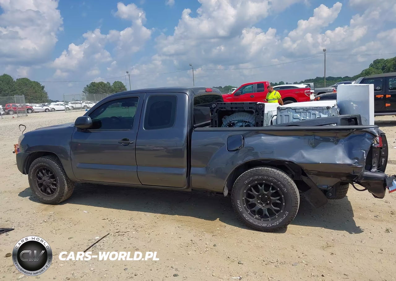 2015 Toyota Tacoma VIN:5TFTX4CN1FX055628 - 14