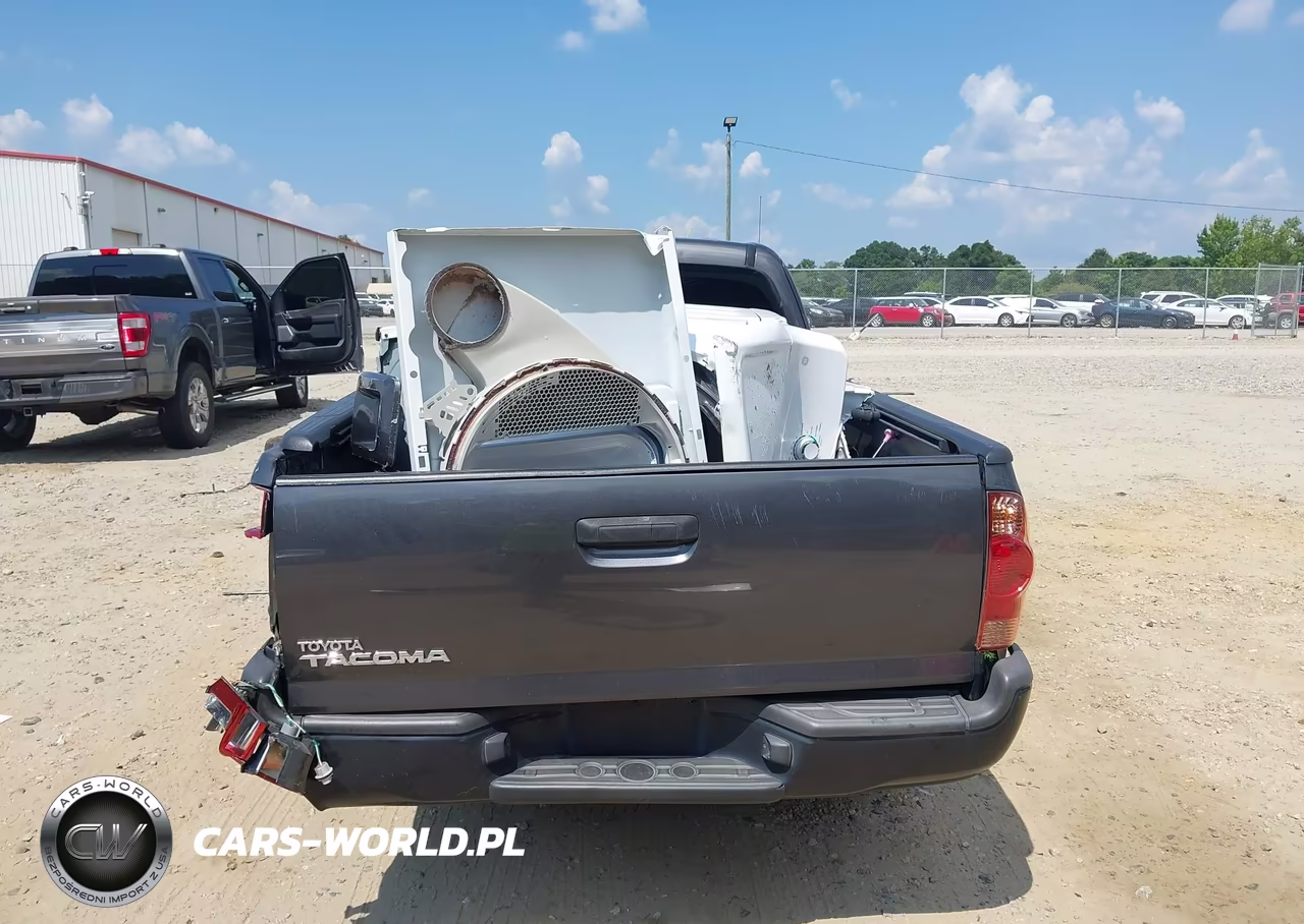 2015 Toyota Tacoma VIN:5TFTX4CN1FX055628 - 16