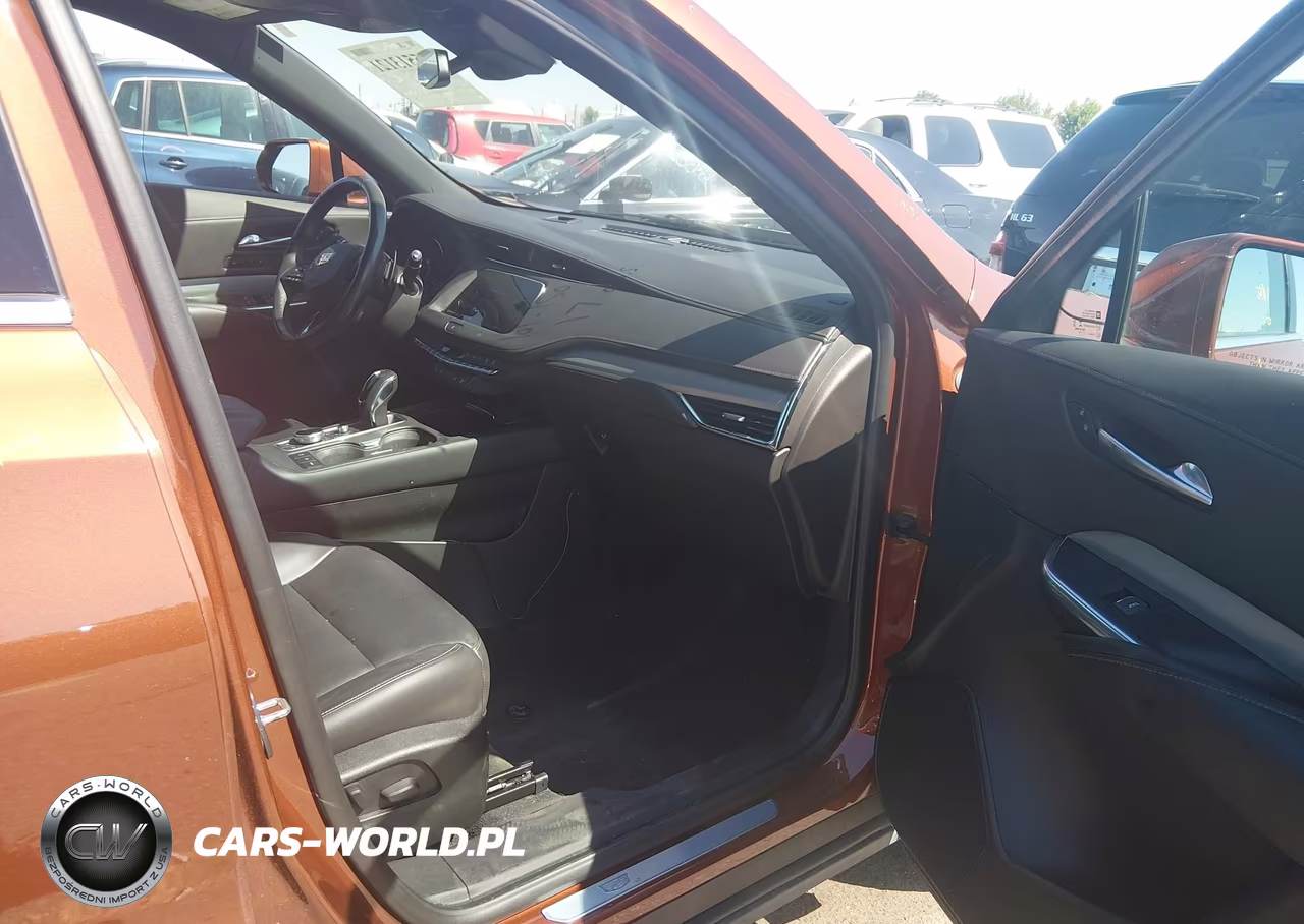 2019 Cadillac Xt4 Premium Luxury VIN:1GYFZDR48KF195305 - 5