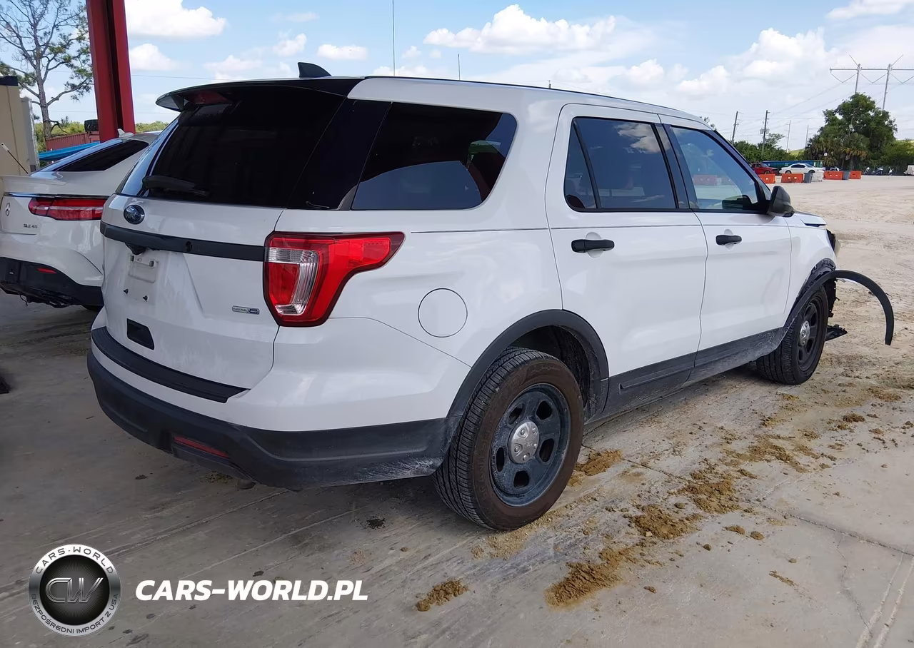 2018 Ford Police Interceptor Utility VIN:1FM5K8AR6JGC56563 - 4