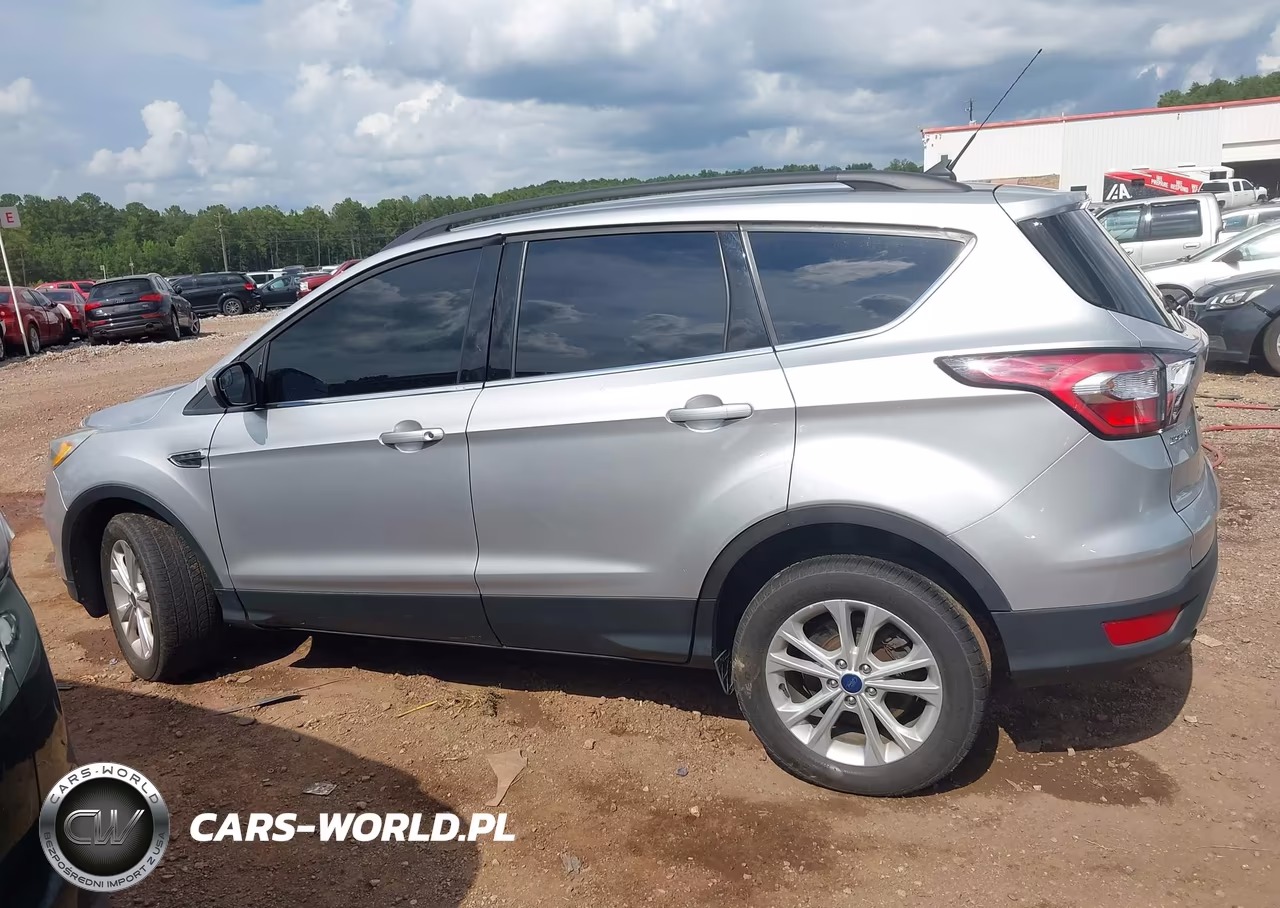 2018 Ford Escape Se VIN:1FMCU9GD6JUB26741 - 15