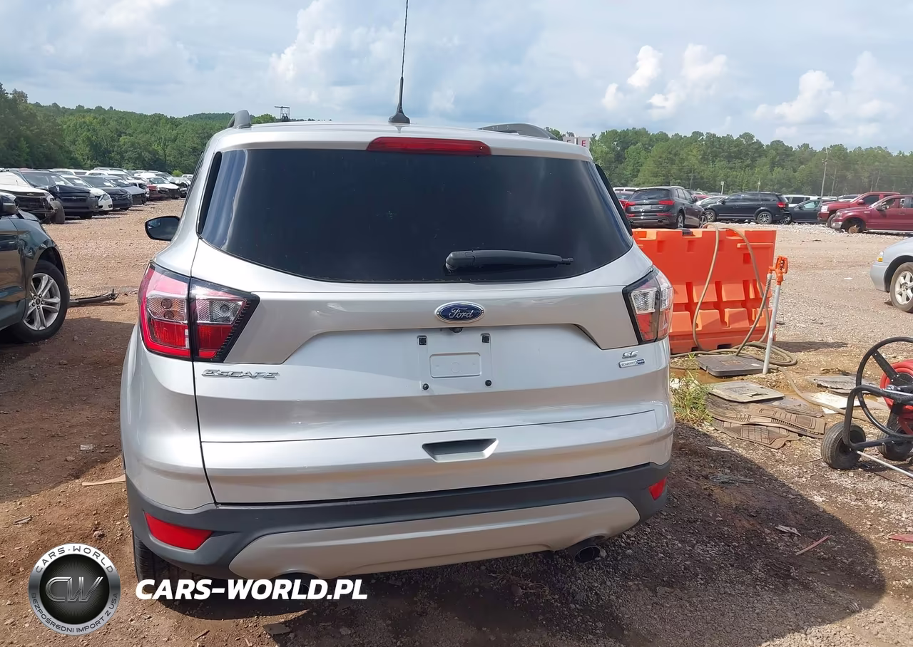 2018 Ford Escape Se VIN:1FMCU9GD6JUB26741 - 17