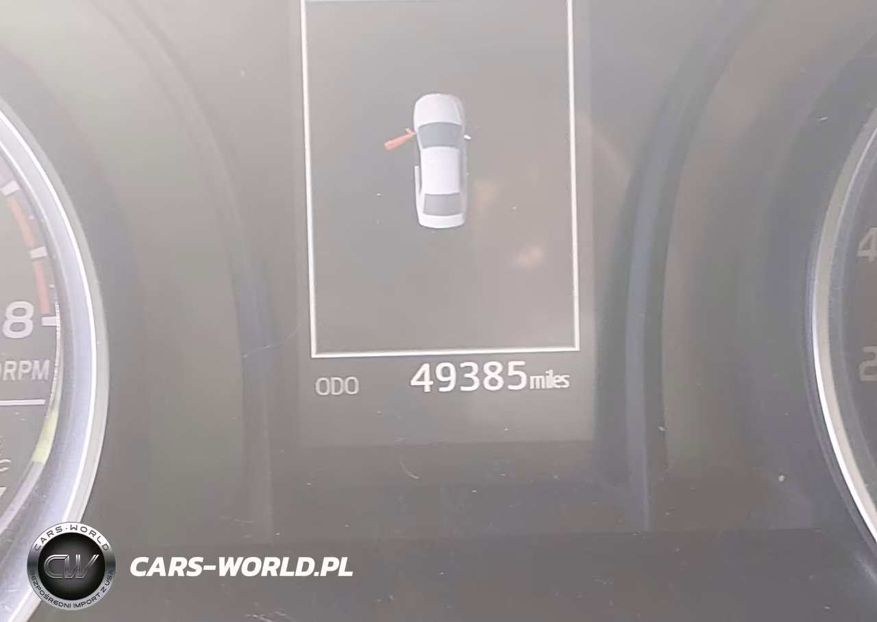 2018 Toyota Camry Le VIN:4T1B11HK1JU525740 - 16