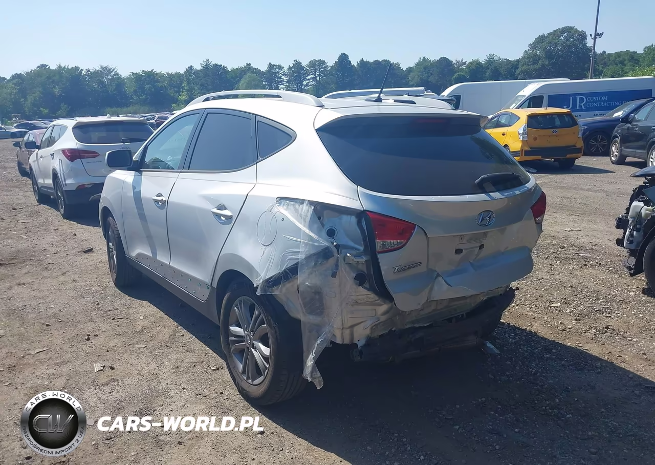 2015 Hyundai Tucson Se VIN:KM8JU3AG0FU998296 - 3