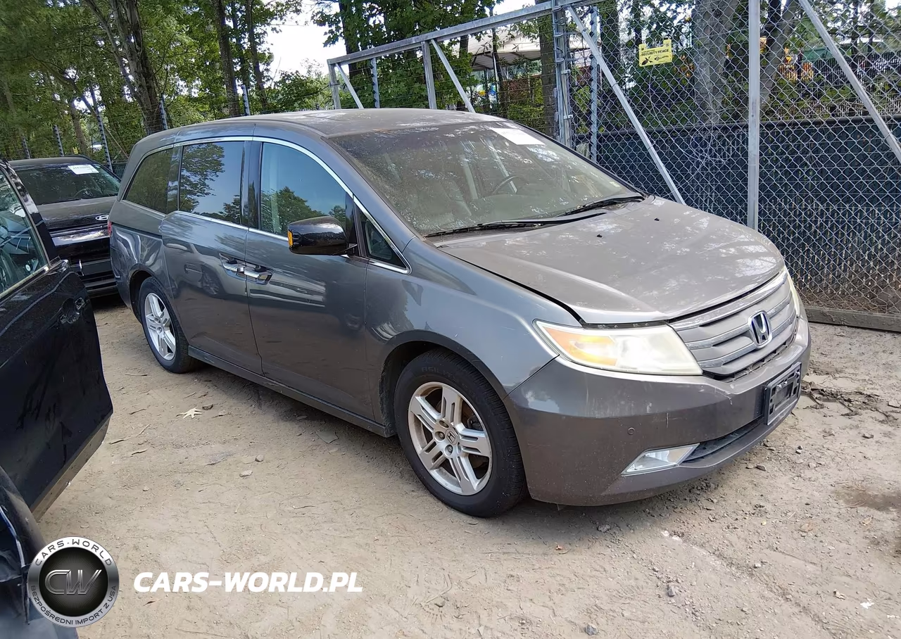 2013 Honda Odyssey Touring-Touring Elite – zdjęcie 1 z 16