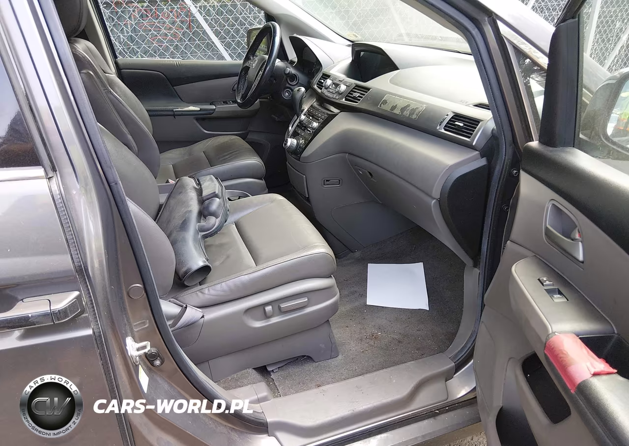 2013 Honda Odyssey Touring-Touring Elite VIN:5FNRL5H99DB011570 - 5