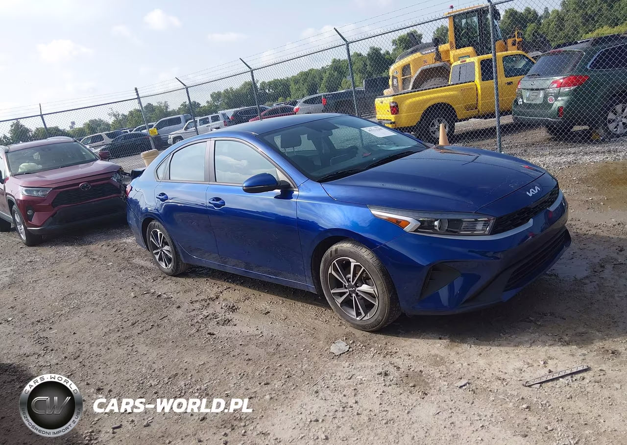 2023 Kia Forte Lxs – zdjęcie 1 z 16