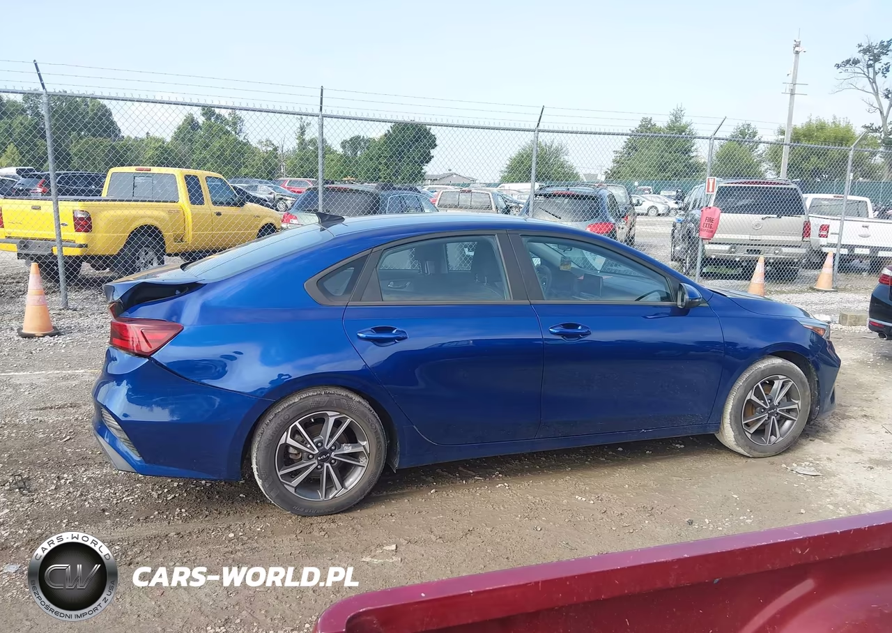 2023 Kia Forte Lxs VIN:3KPF24AD2PE573187 - 13