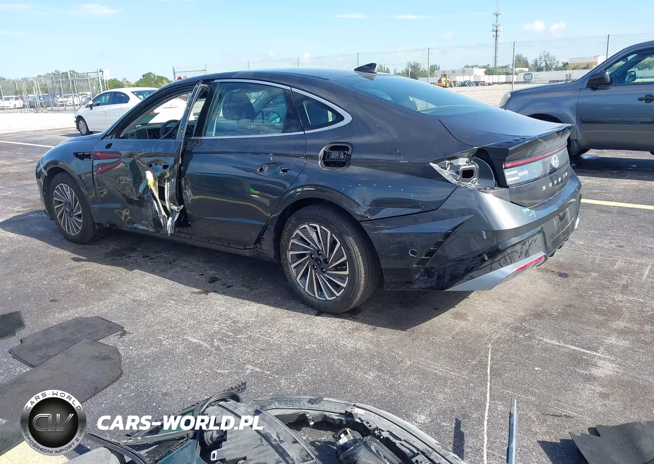 2025 Hyundai Sonata Hybrid Sel VIN:KMHL34JJ2SA120555 - 3