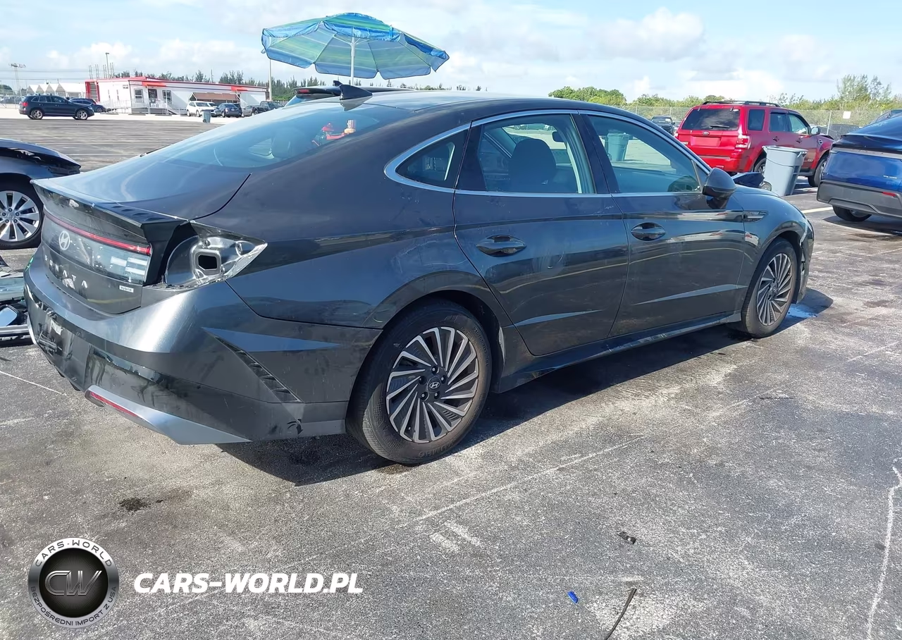 2025 Hyundai Sonata Hybrid Sel VIN:KMHL34JJ2SA120555 - 4