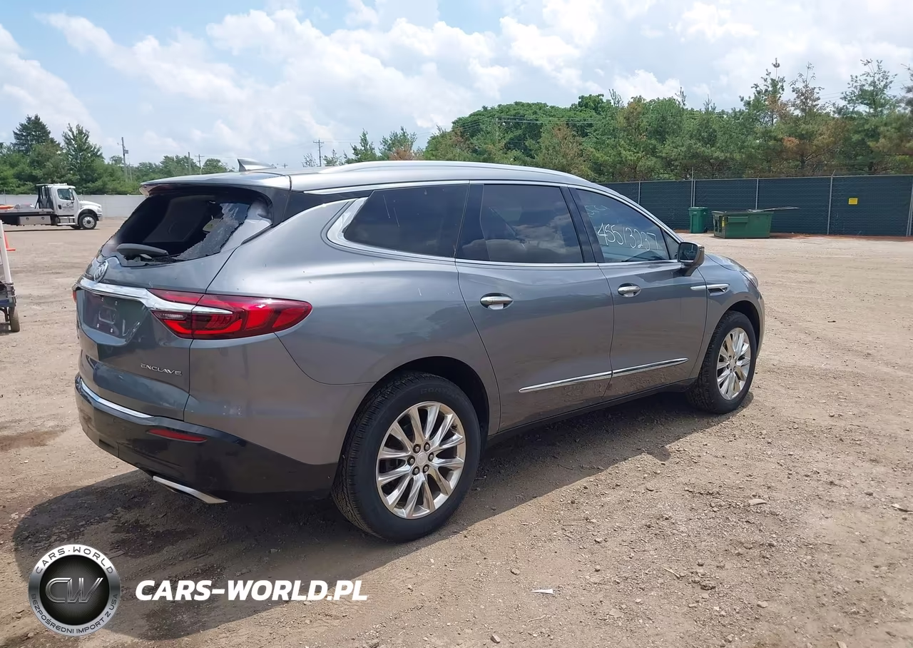 2018 Buick Enclave Premium VIN:5GAERCKW6JJ243372 - 4