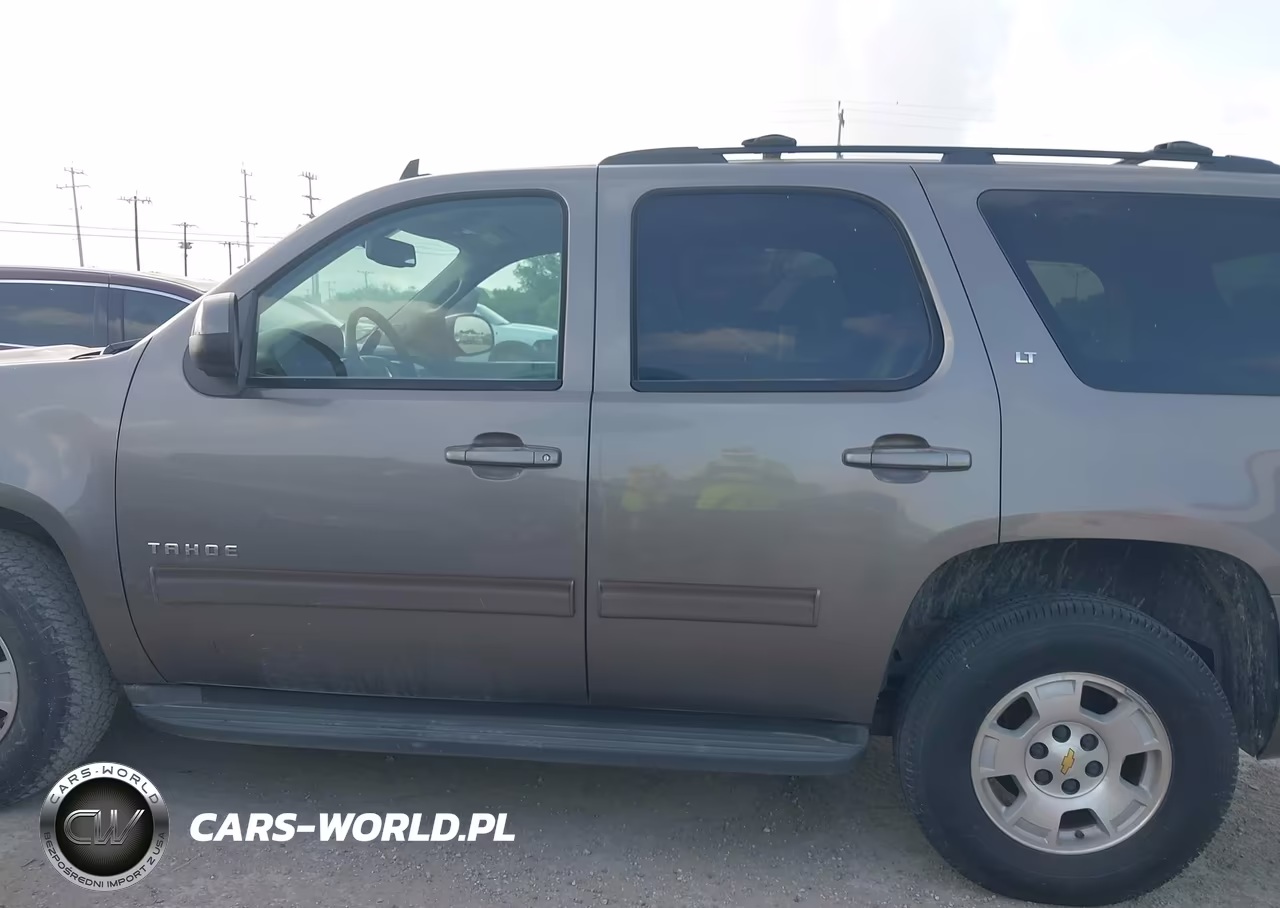 2011 Chevrolet Tahoe Lt VIN:1GNSCBE03BR233042 - 14