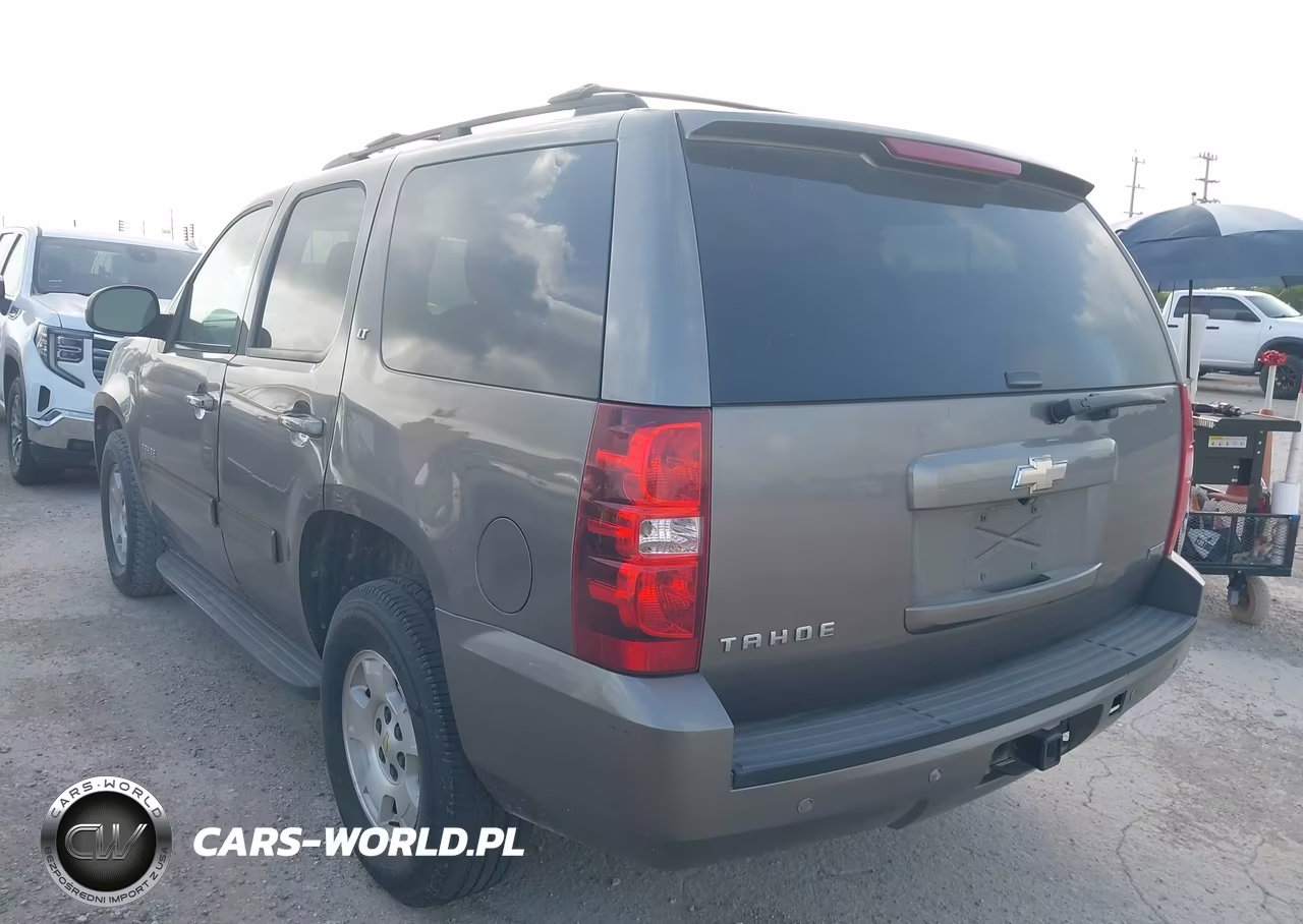 2011 Chevrolet Tahoe Lt VIN:1GNSCBE03BR233042 - 3