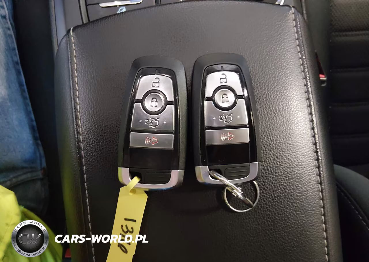 2020 Ford Fusion Hybrid Se VIN:3FA6P0LU6LR231628 - 11