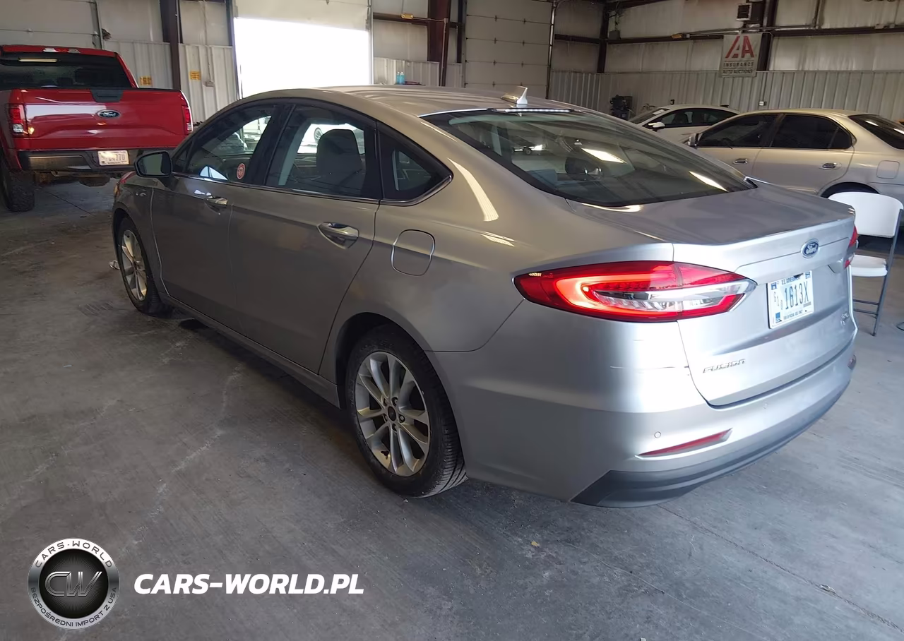 2020 Ford Fusion Hybrid Se VIN:3FA6P0LU6LR231628 - 3
