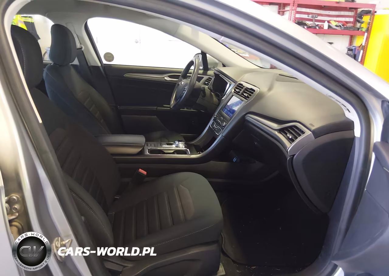 2020 Ford Fusion Hybrid Se VIN:3FA6P0LU6LR231628 - 5