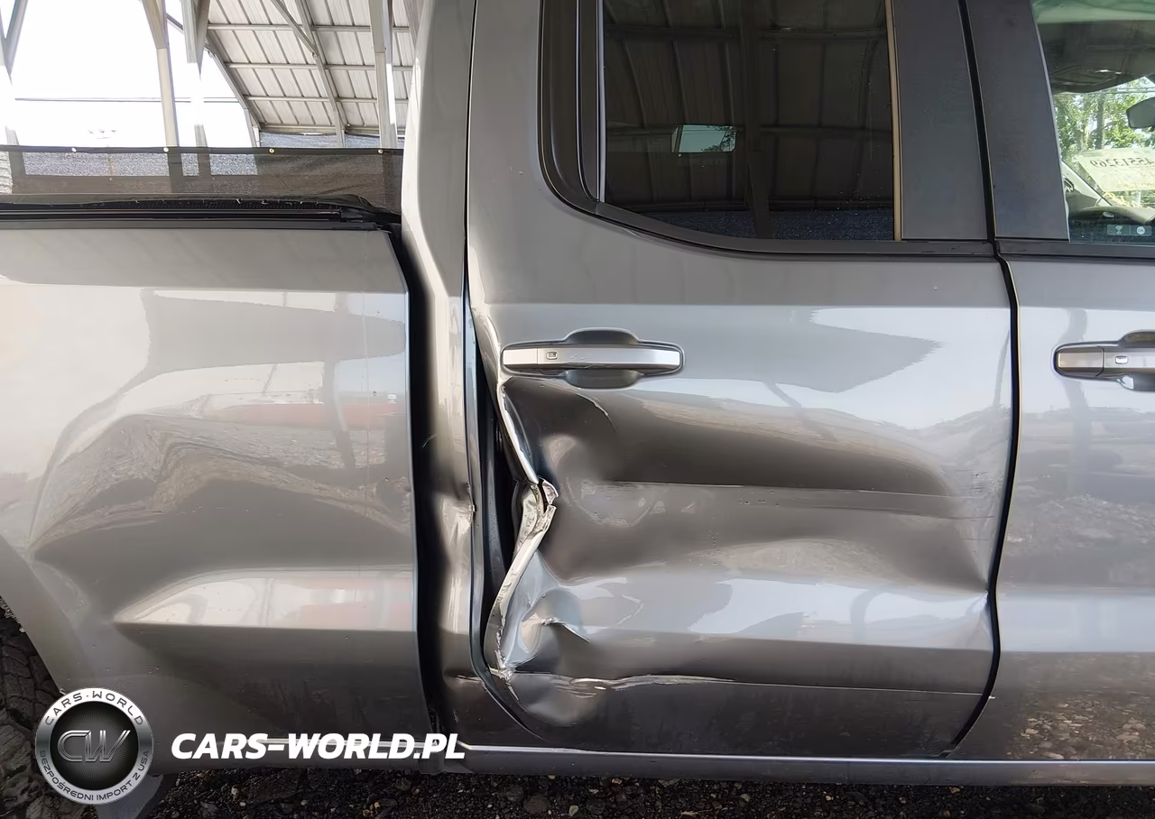 2019 Chevrolet Silverado 1500 Rst VIN:1GCRYEED3KZ251442 - 18