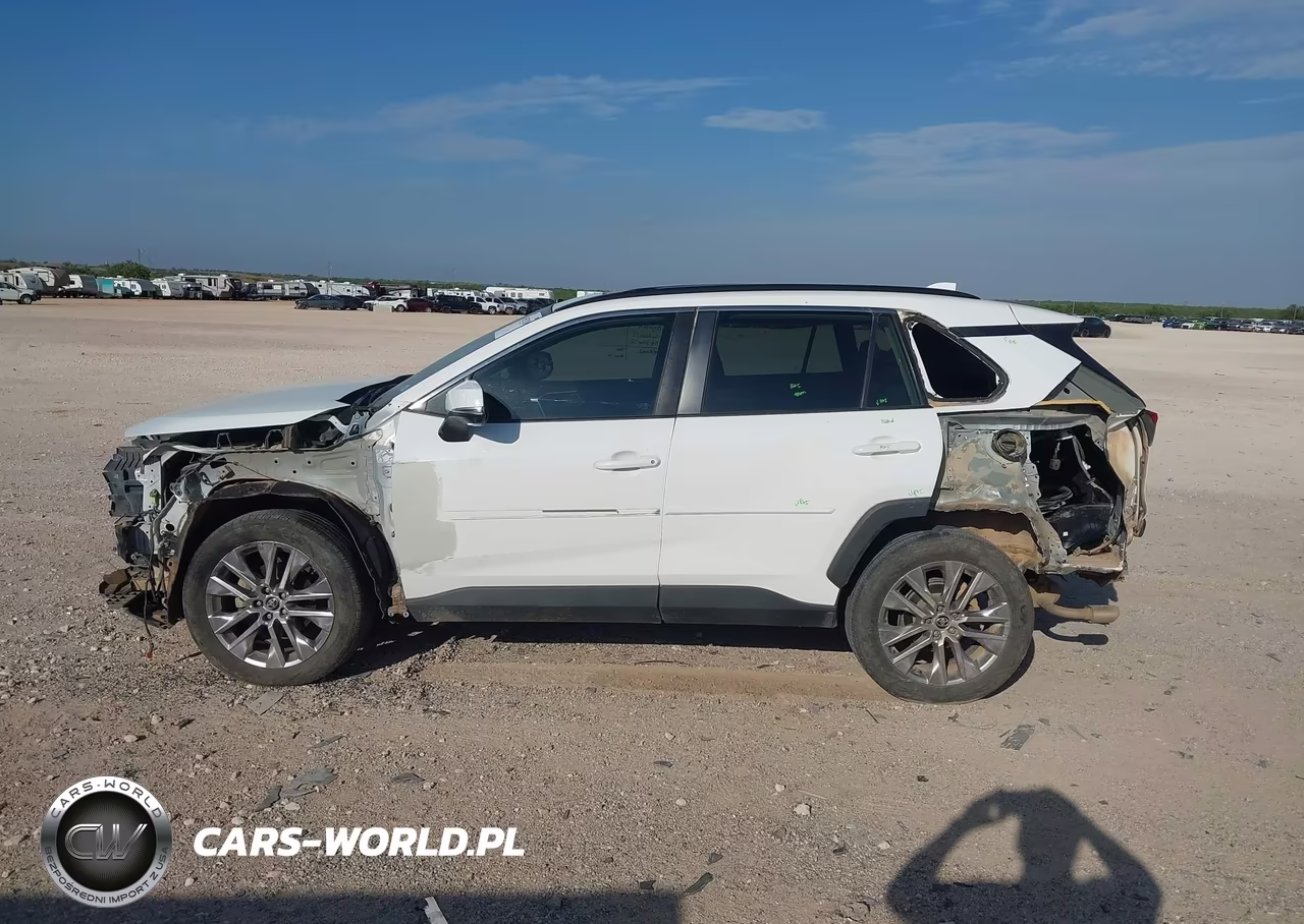 2020 Toyota Rav4 Xle Premium VIN:2T3C1RFV9LW097233 - 15