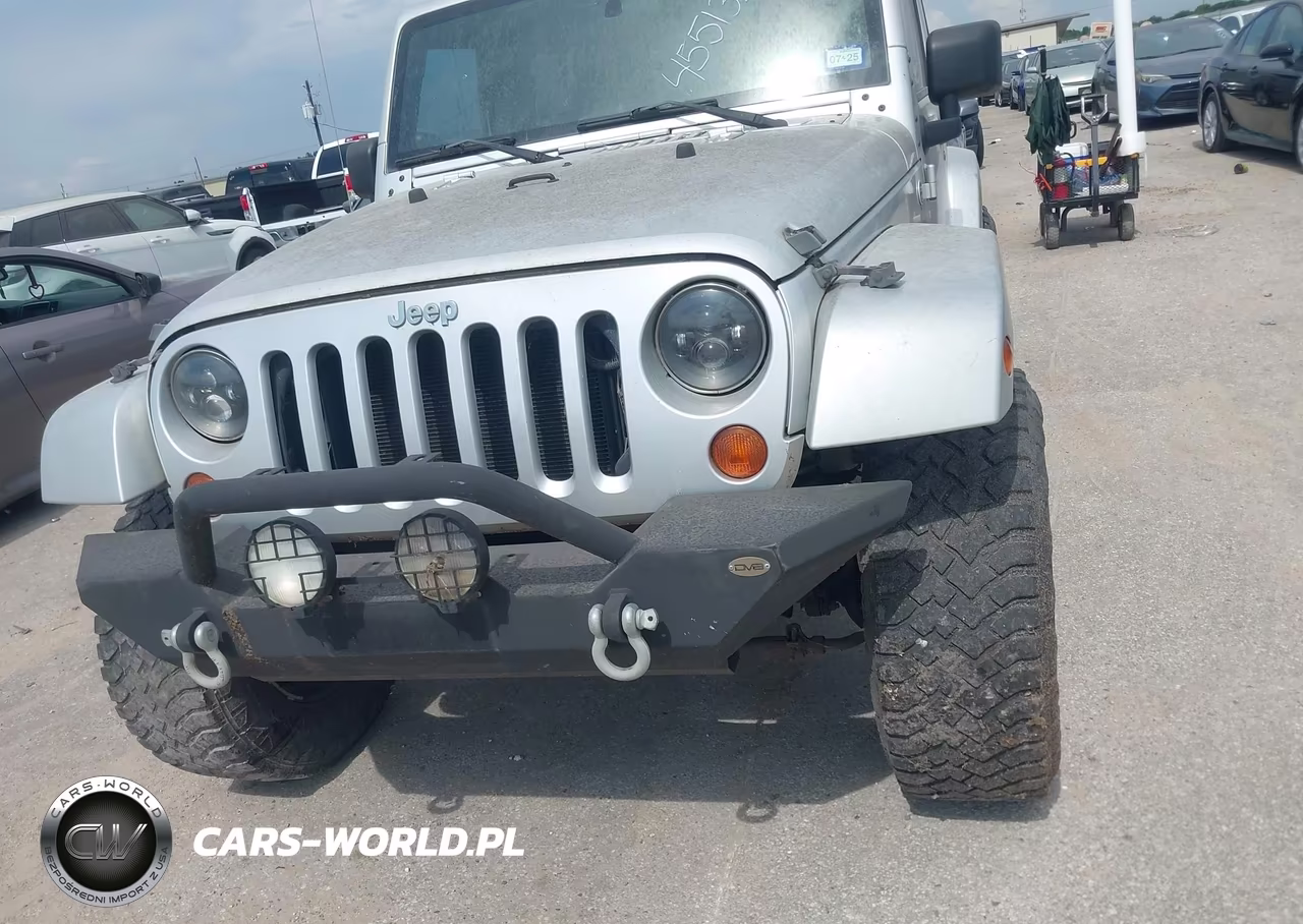2007 Jeep Wrangler Sahara VIN:1J4FA54107L214156 - 12