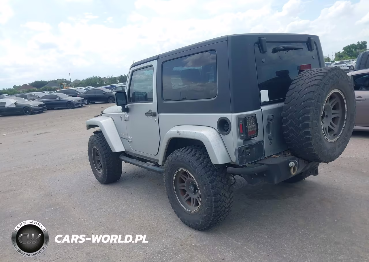 2007 Jeep Wrangler Sahara VIN:1J4FA54107L214156 - 3