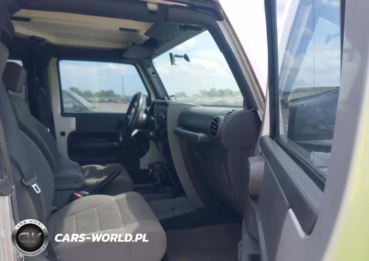 2007 Jeep Wrangler Sahara VIN:1J4FA54107L214156 - 5