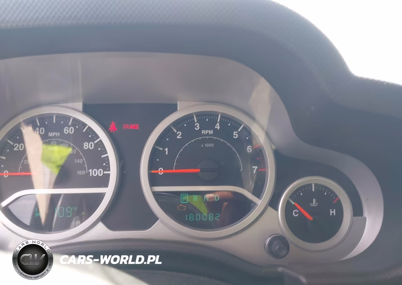2007 Jeep Wrangler Sahara VIN:1J4FA54107L214156 - 7