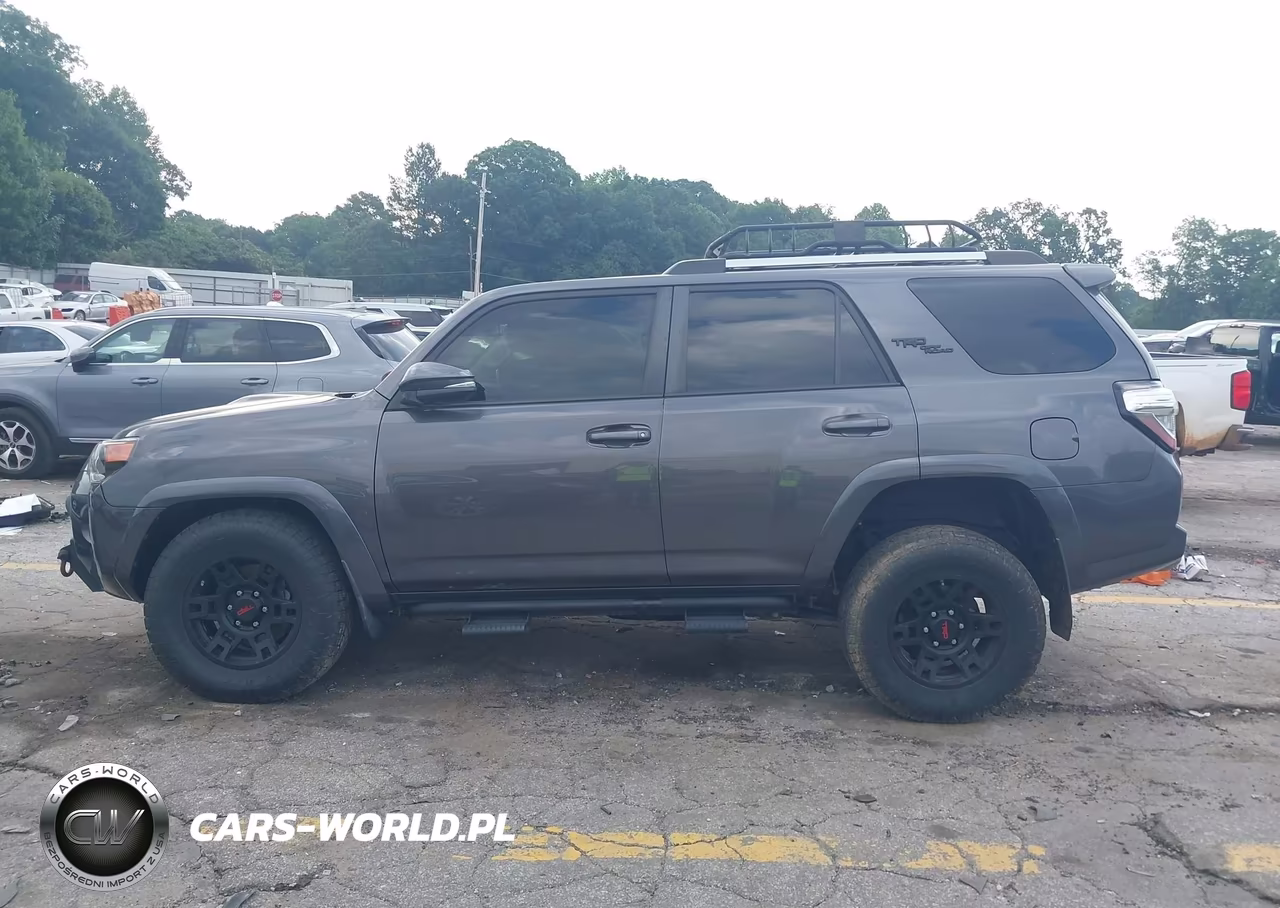 2018 Toyota 4Runner Trd Off Road Premium VIN:JTEBU5JR7J5546494 - 14