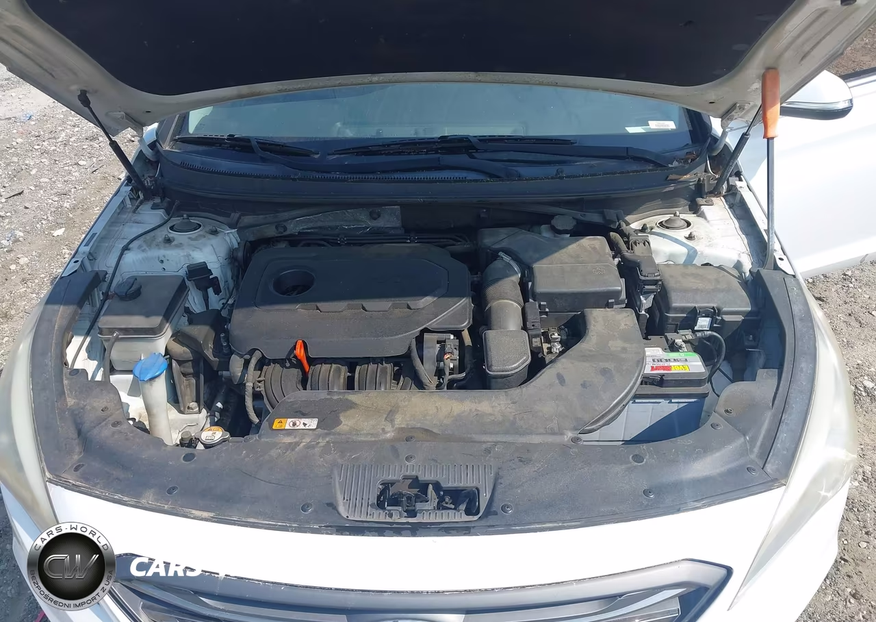 2015 Hyundai Sonata Sport VIN:5NPE34AF1FH080122 - 10