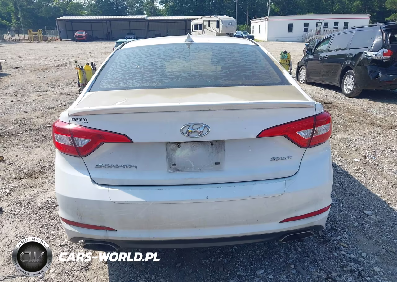 2015 Hyundai Sonata Sport VIN:5NPE34AF1FH080122 - 16