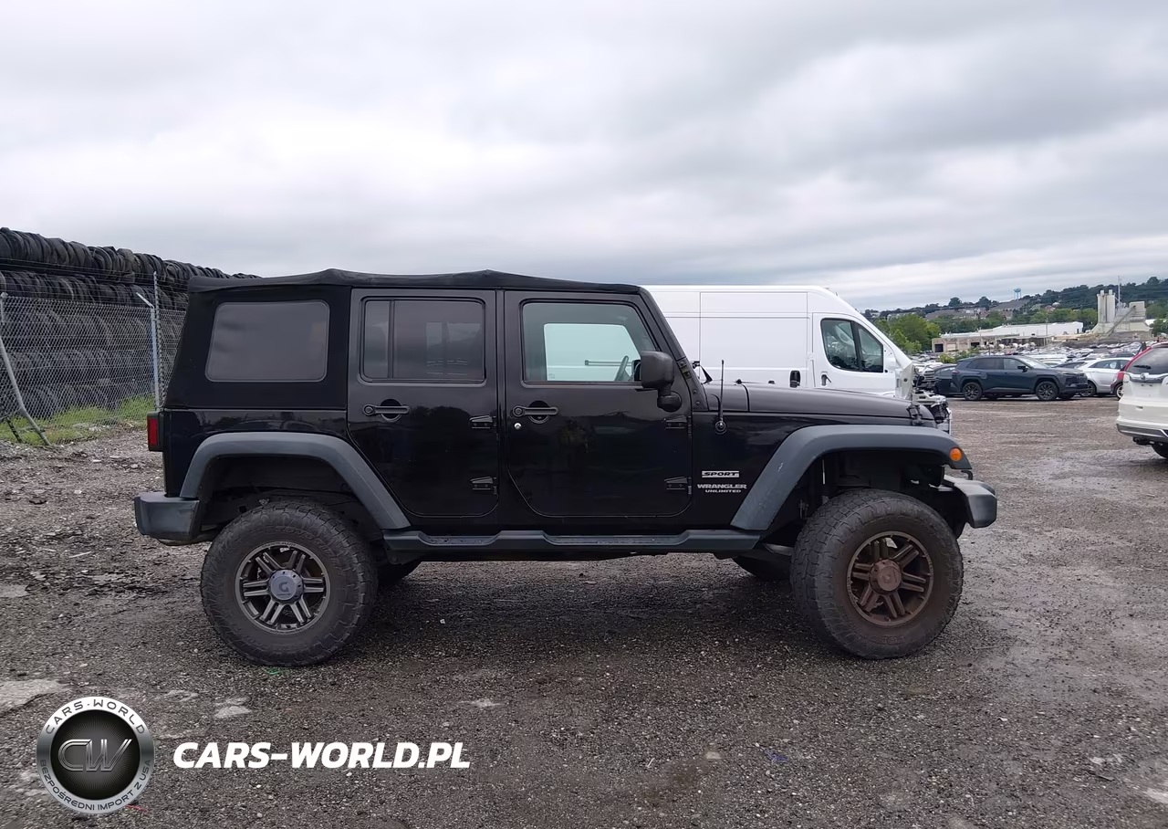 2017 Jeep Wrangler Unlimited Sport VIN:1C4BJWDG8HL512874 - 13