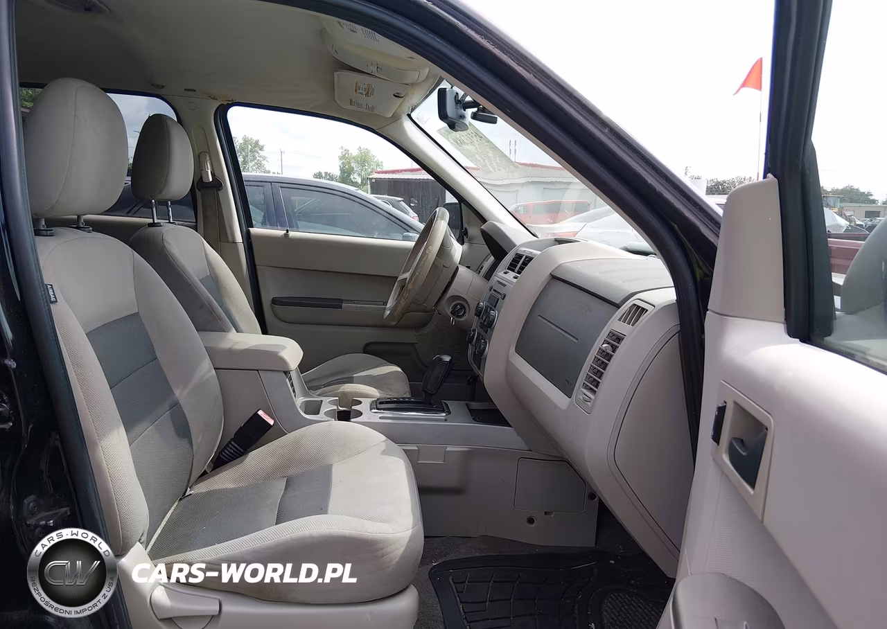 2008 Ford Escape Xlt VIN:1FMCU93128KA65776 - 5