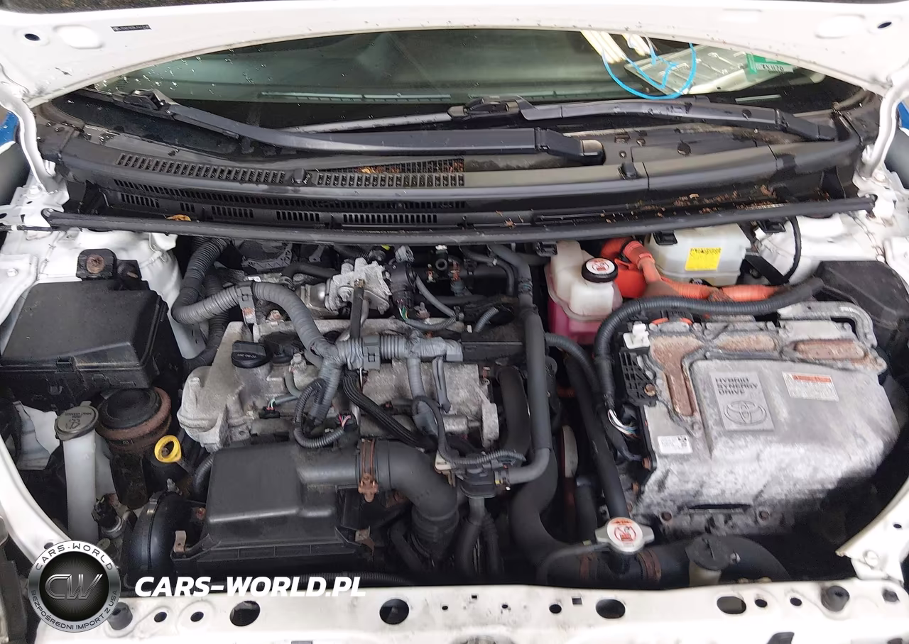 2018 Toyota Prius C Two VIN:JTDKDTB38J1613145 - 10