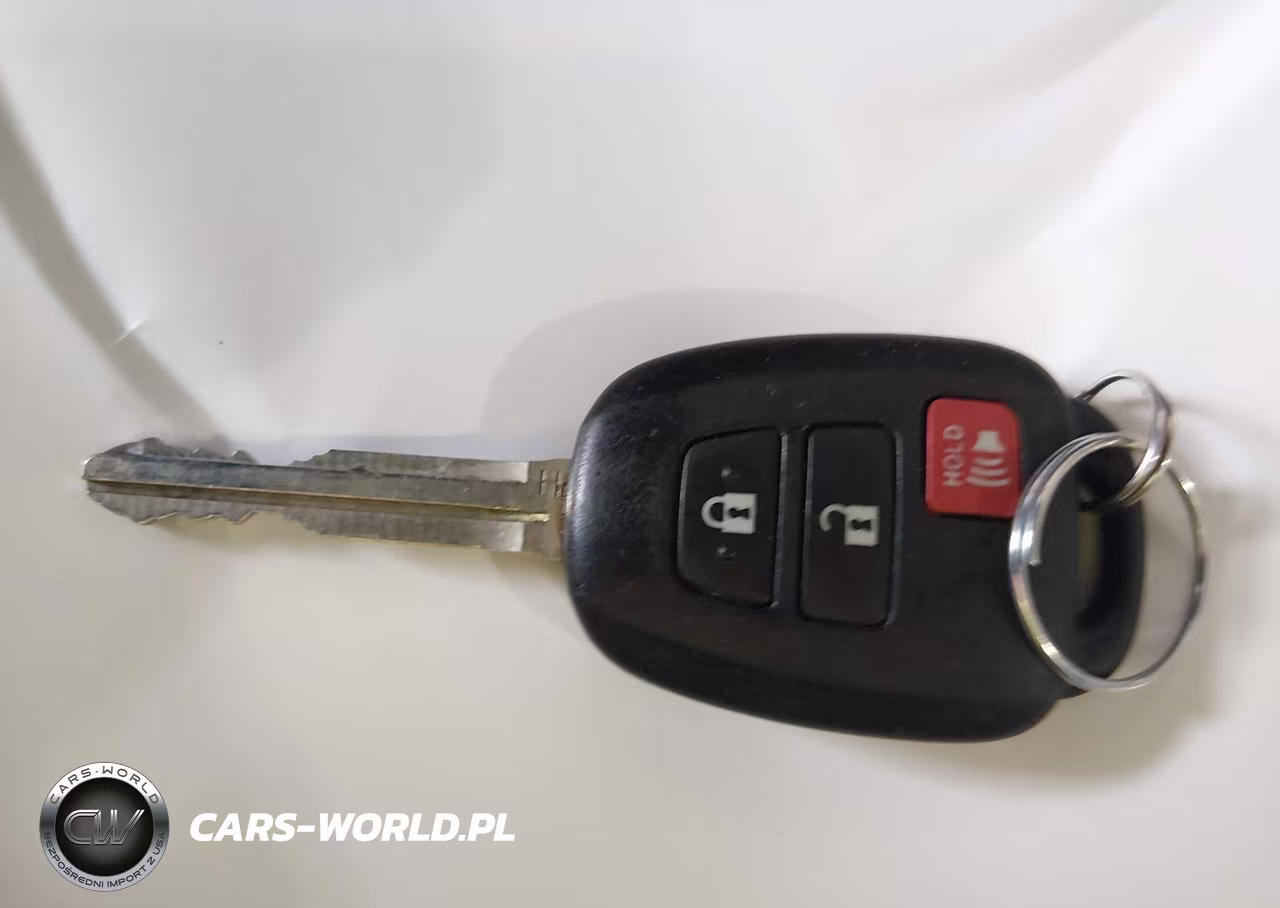 2018 Toyota Prius C Two VIN:JTDKDTB38J1613145 - 11