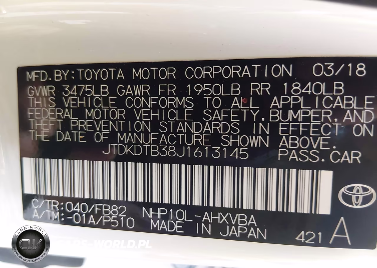 2018 Toyota Prius C Two VIN:JTDKDTB38J1613145 - 9