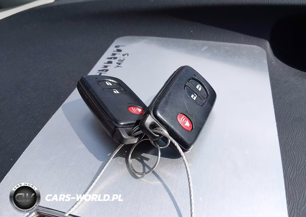 2015 Toyota Prius VIN:JTDKN3DUXF1932041 - 11