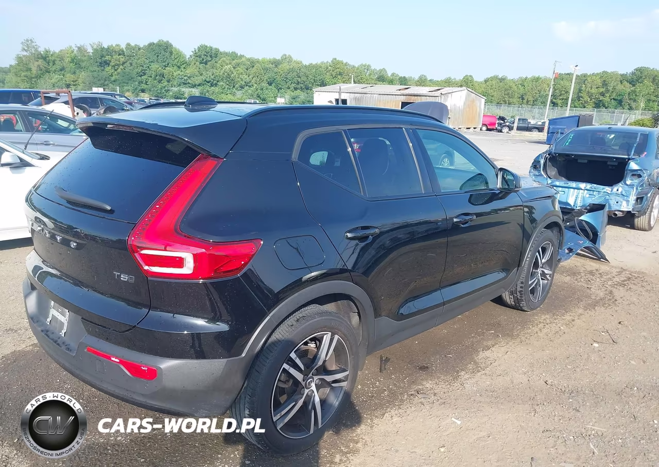 2021 Volvo Xc40 T5 R-Design VIN:YV4162UM3M2430687 - 4
