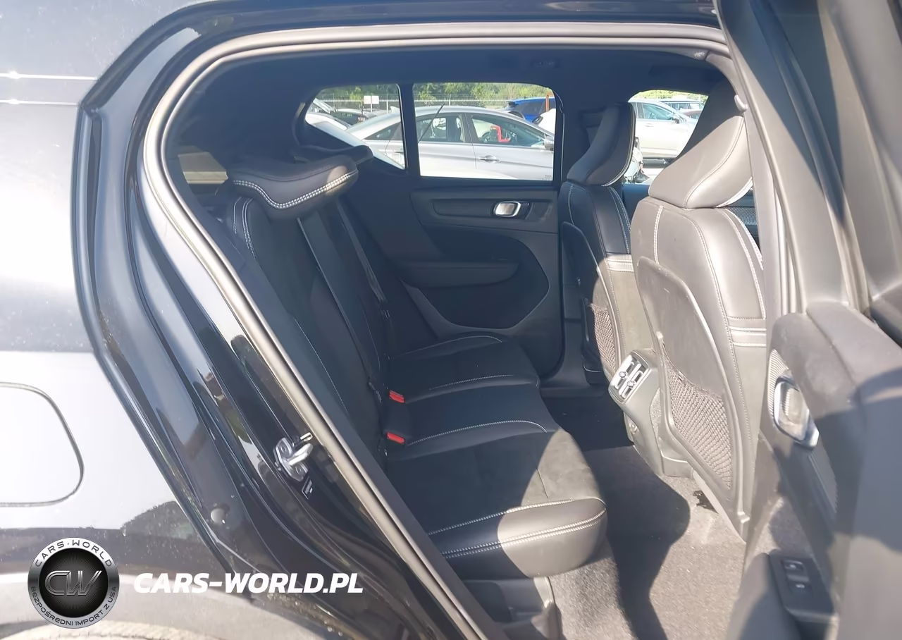 2021 Volvo Xc40 T5 R-Design VIN:YV4162UM3M2430687 - 8