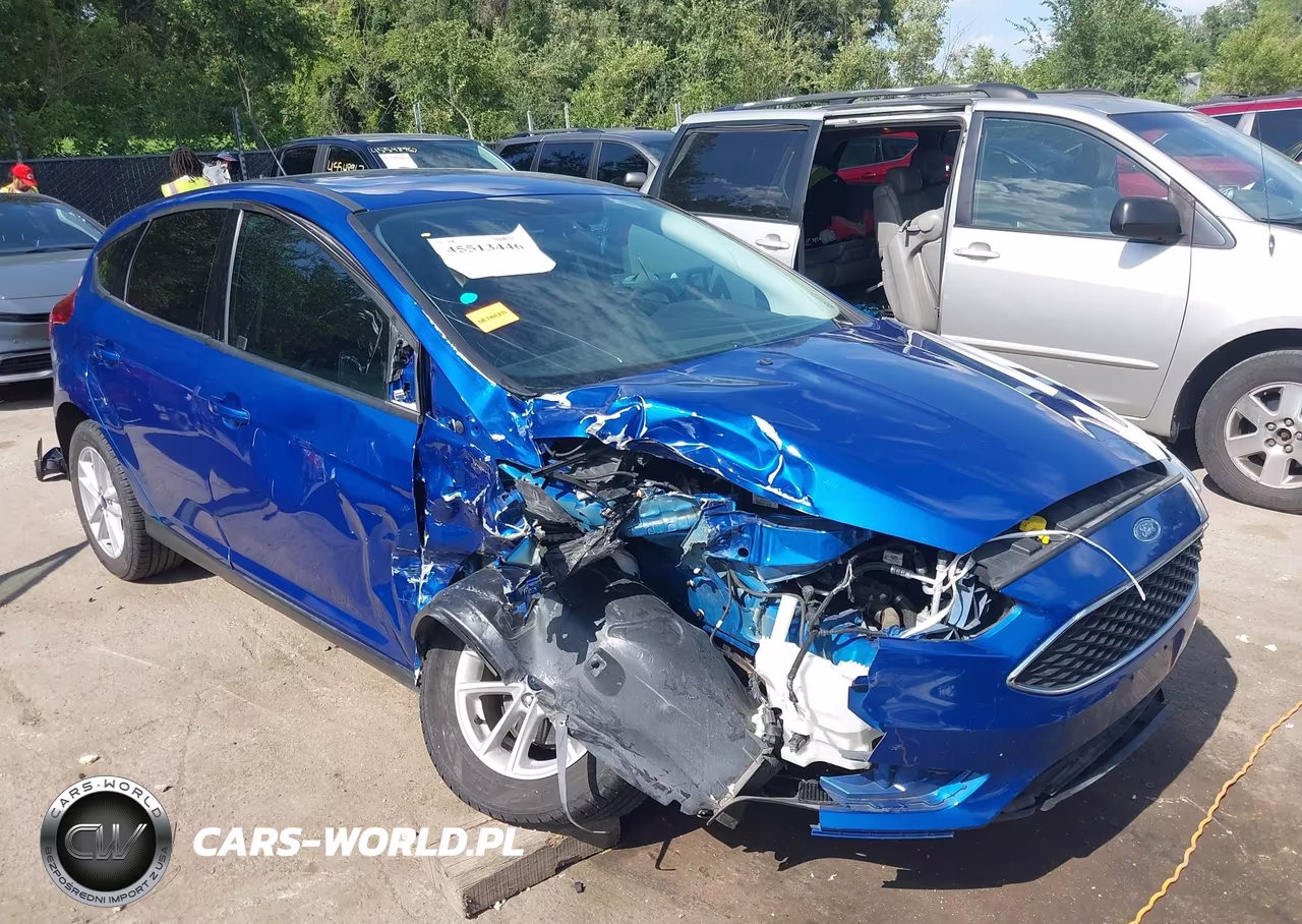 2018 Ford Focus Se VIN:1FADP3K29JL330903 - 6